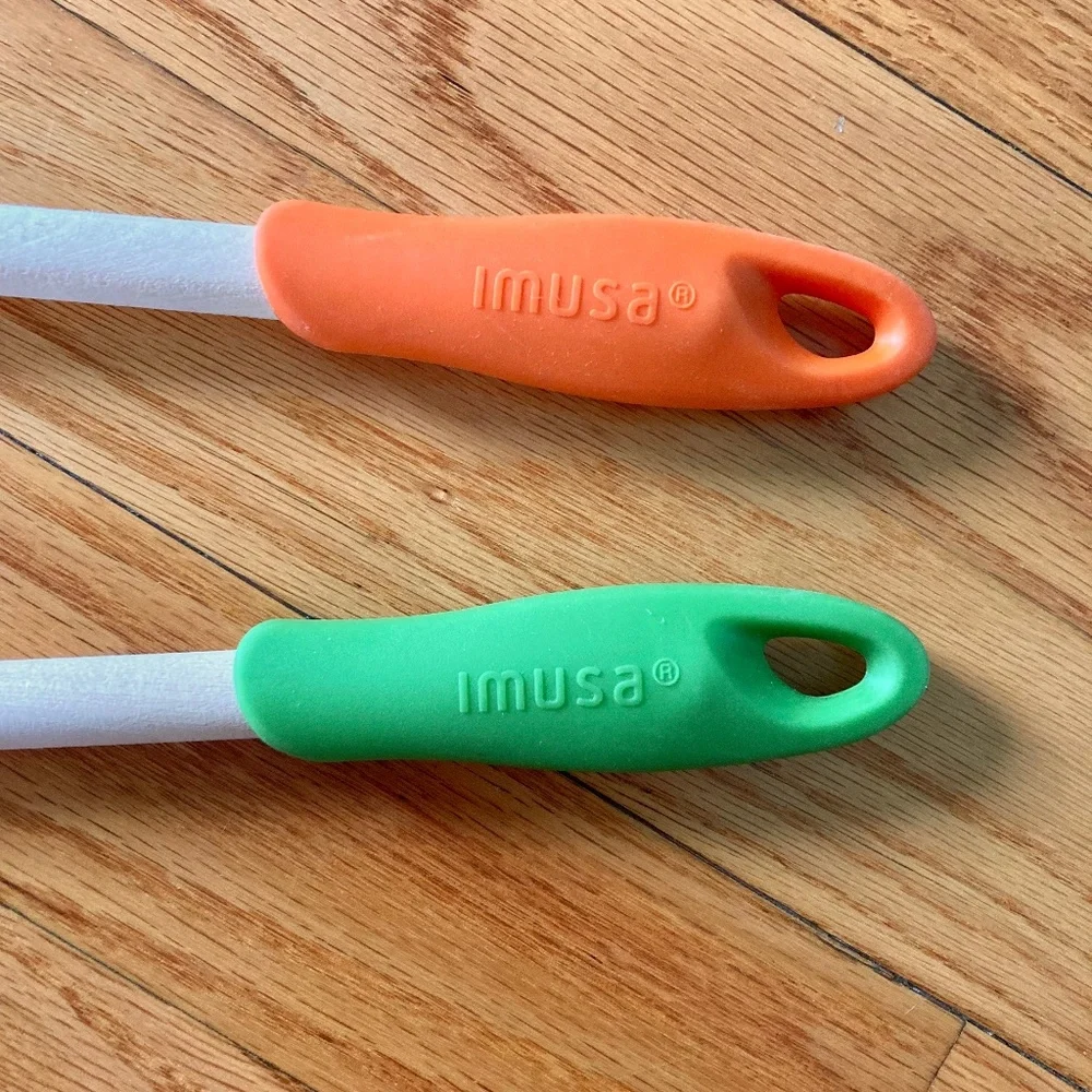 Set of 2 large Imusa wooden spoons with rubber/silicone grip